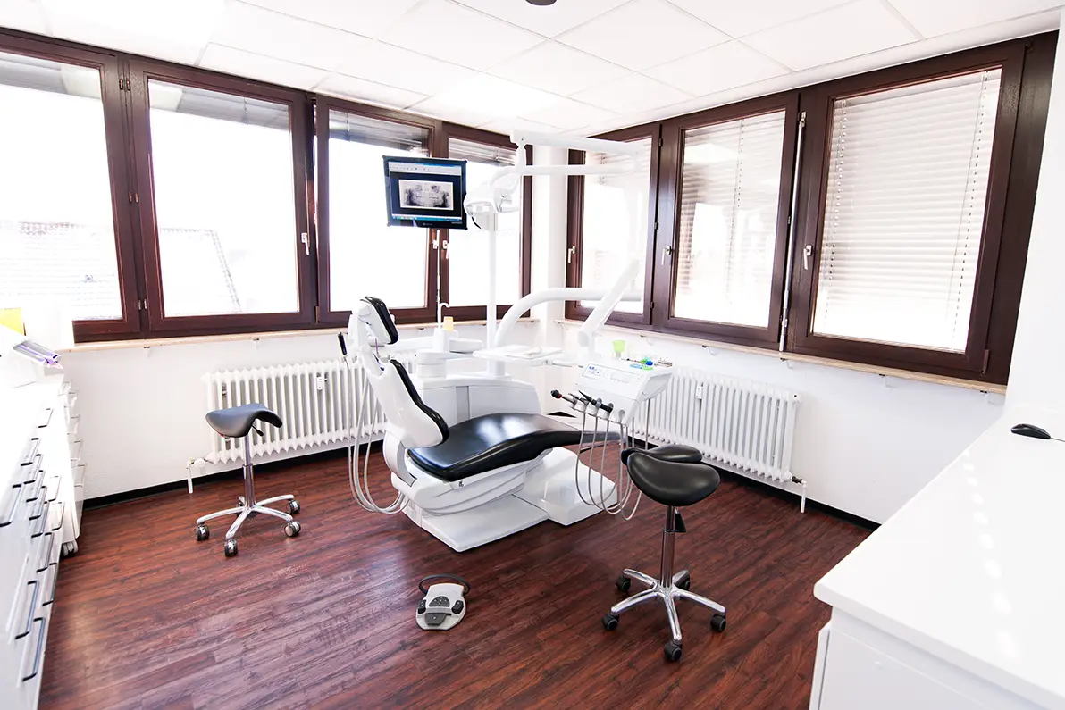 zahnarzpraxis_anischt_vs_1